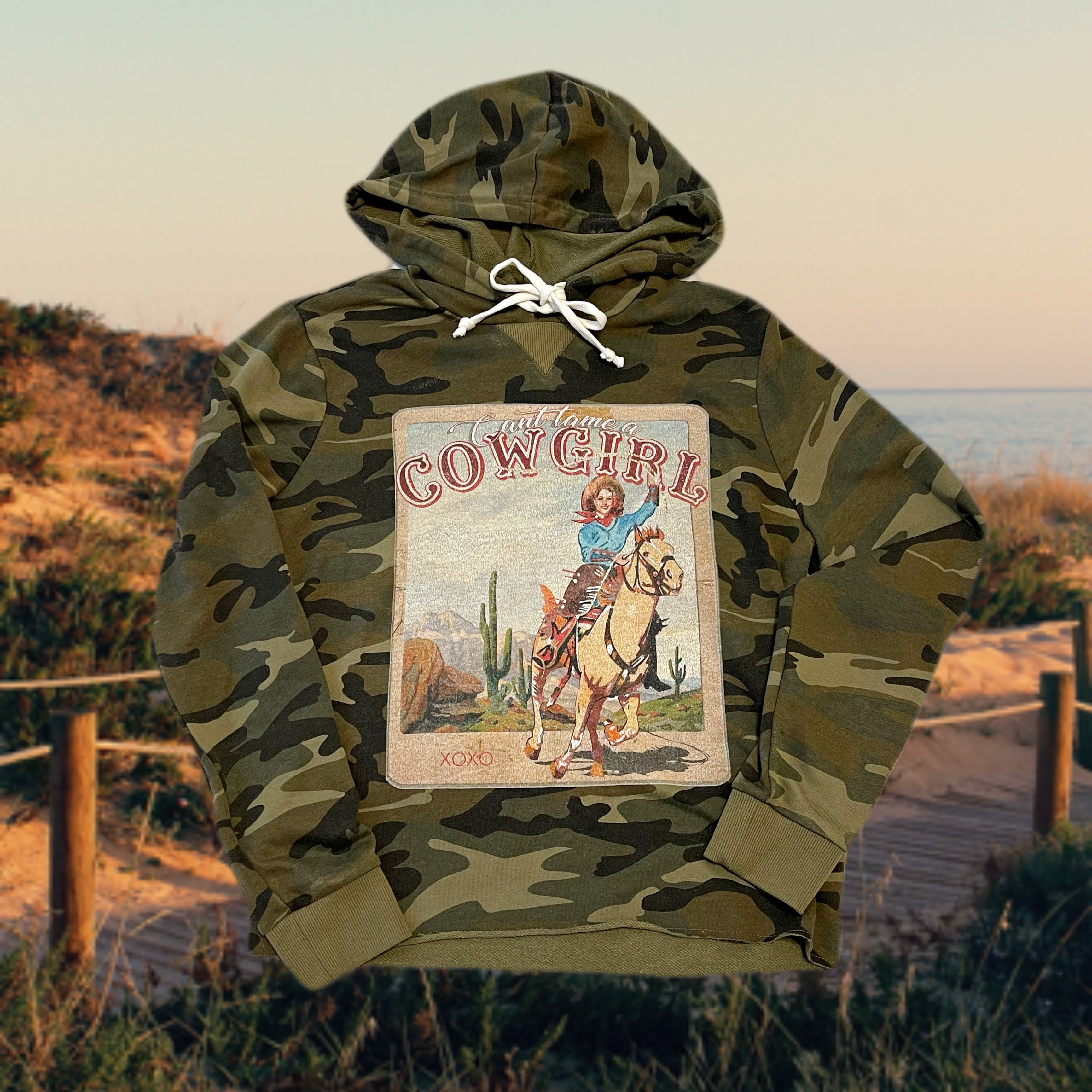 Can't Tame A Cowgirl Came Hoodie